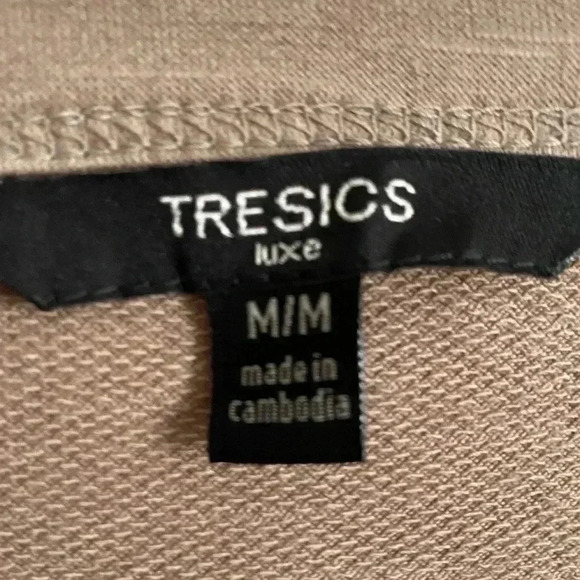 💥🆕Soft Light Brown Short Sleeve Plain Top🆕 - Picture 5 of 6